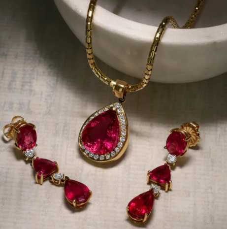 The Queens Jewels