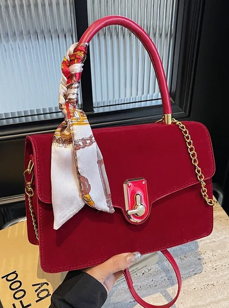 The Queen's Clutch Collection